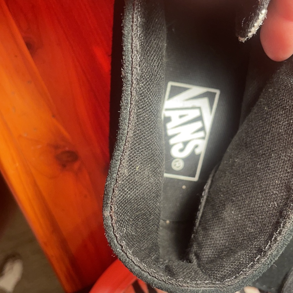 Vans - Picture 4 of 5